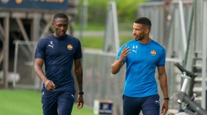 Duplexe Tchamba, Aaron Horne 