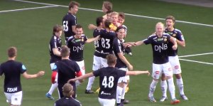 Juniorlaget feirer seier mot Lillestrøm i 3. runde i G19-NM. Foto: Steinar Pedersen