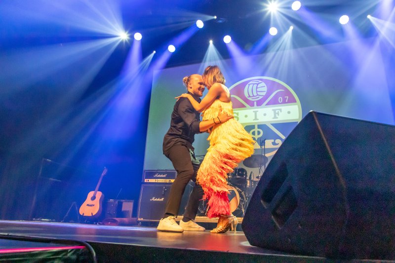 Lars-Jørgen Salvesen og Helene Spilling med sin Cha-cha-cha. Foto: Christoffer Odden