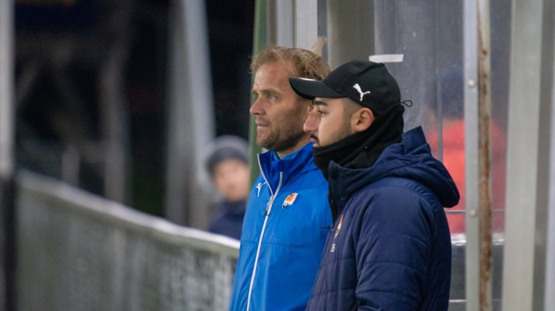 Hans Erik Ødegaard (t.v) og Armin Ghasemi (t.h) har dannet årets trenerduo på rekruttlaget.<br />Foto: Børre Helgerud