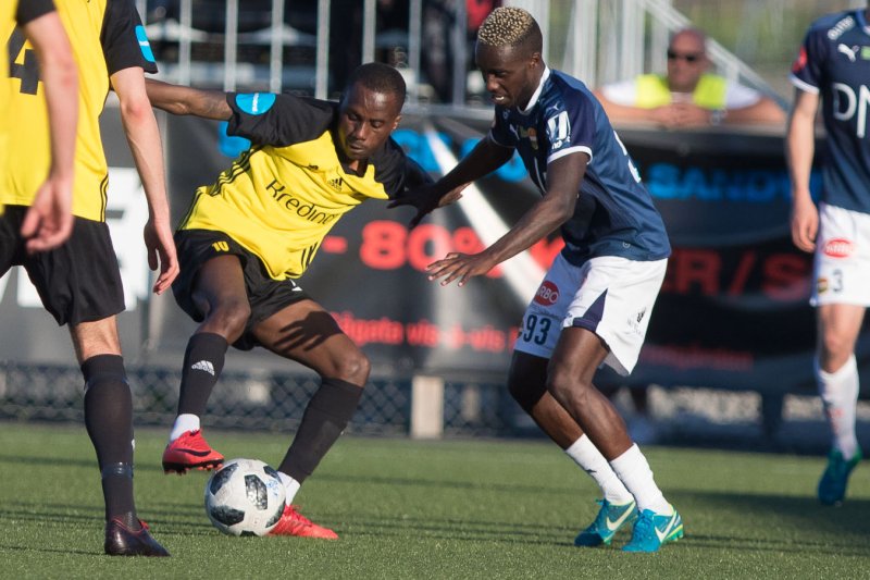 Brødrene Kot (t.v.) og Tokmac imponerte begge i kveld. Lillebror Kot hadde et friskt innhopp for Bærum, mens storebror Tokmac var banens beste på Kadettangen.