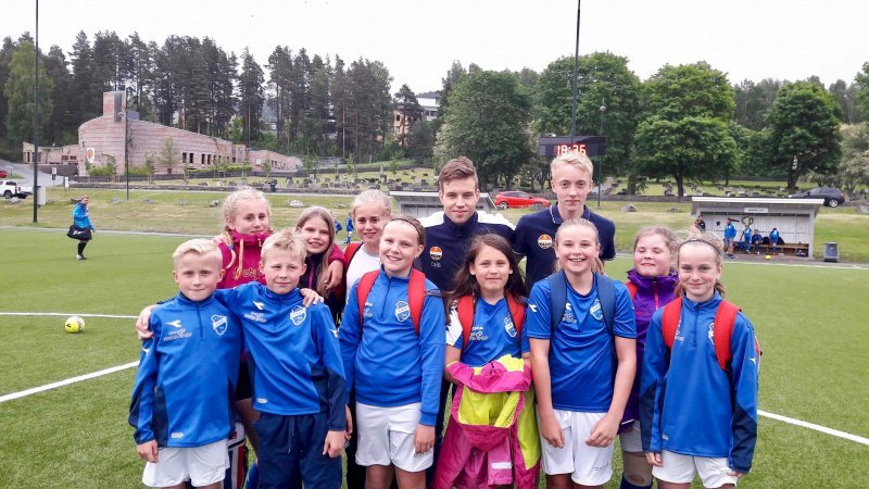 Christopher på besøk hos Åmot tidligere i år.