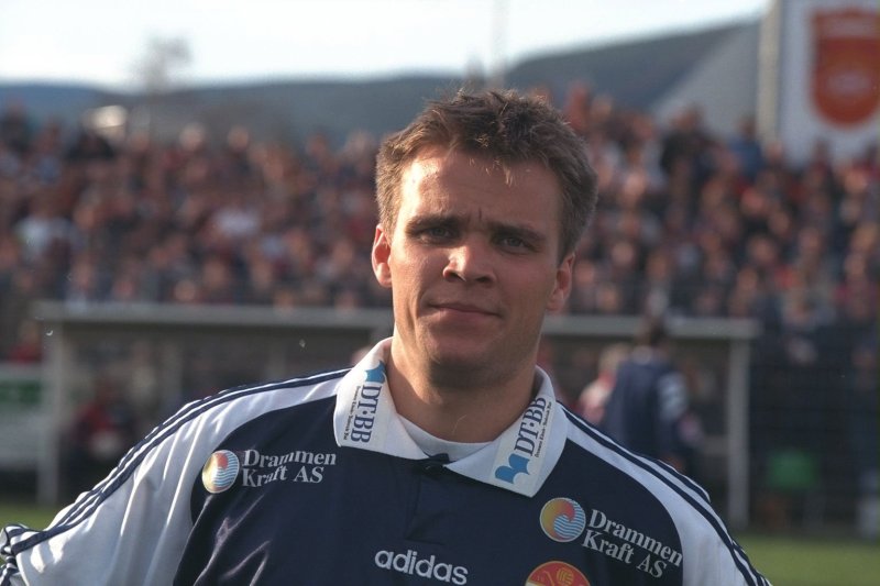 Hansi fra tiden i Strømsgodset - her fra 1997-sesongen