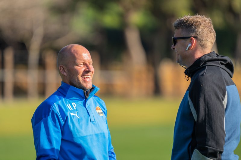 Henrik og Jostein jobber godt sammen.