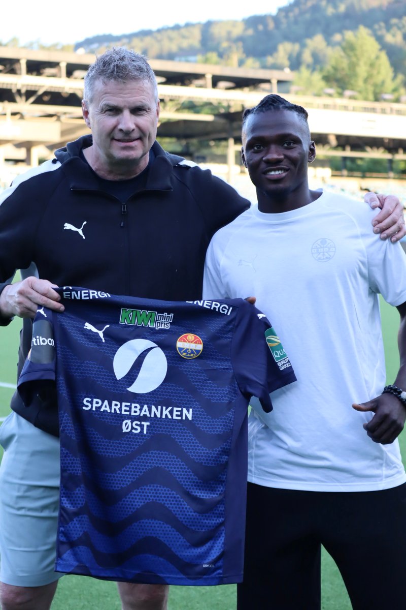 Jostein Flo og James Ampofo.