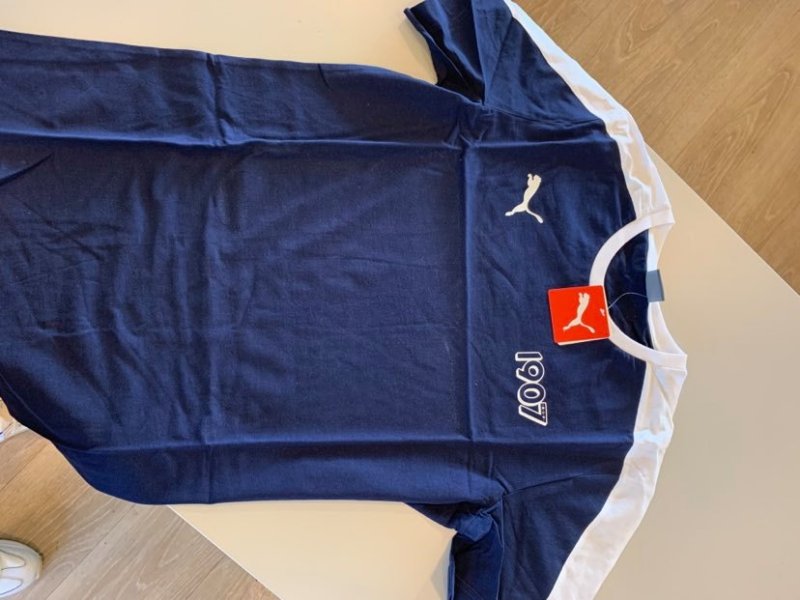 Diverste t-skjorter 75,-