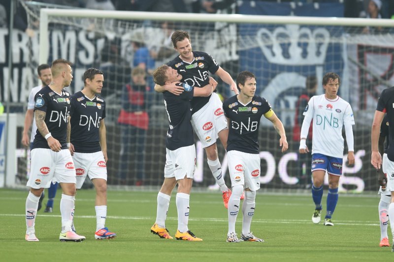 Gutta jubler etter 3-2 scoringen fra Petter Vaagan Moen