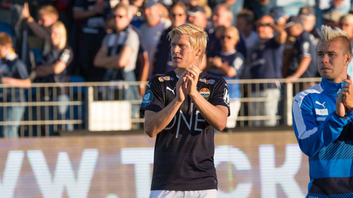 Jakob Glesnes takker fansen for velkomsten