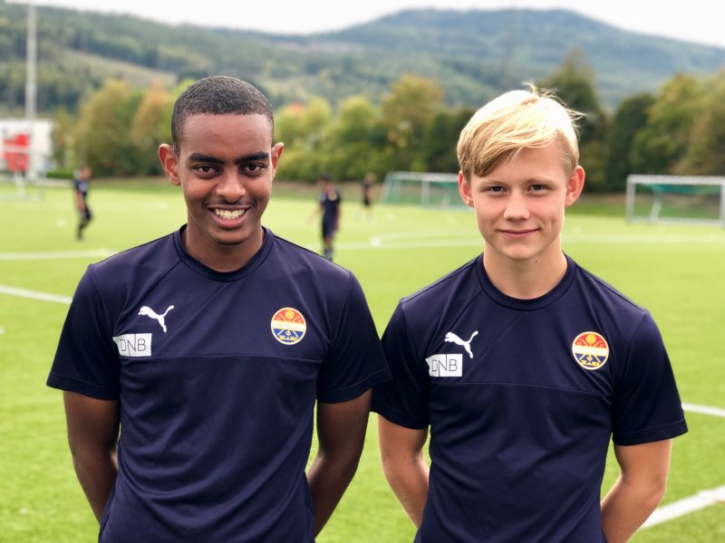 Daniel Hamde (t.v.) og Tobias Fjeld Gulliksen.