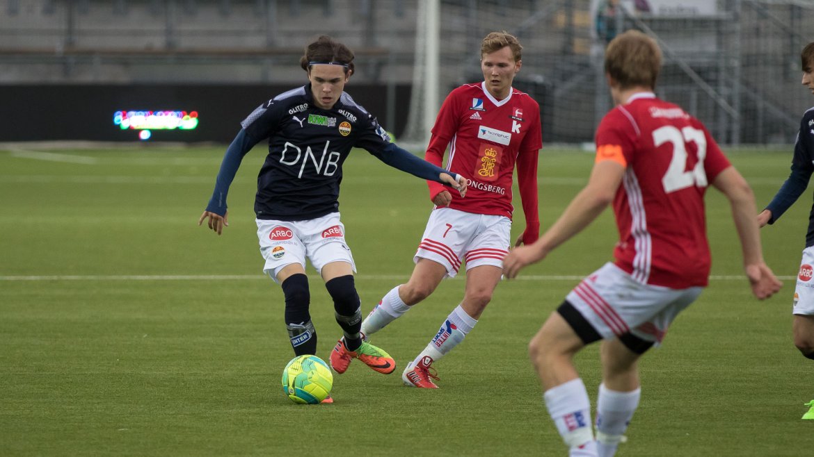 Adrian Granåsen Hjelvik for Strømsgodset 3 mot Kongsberg IF.