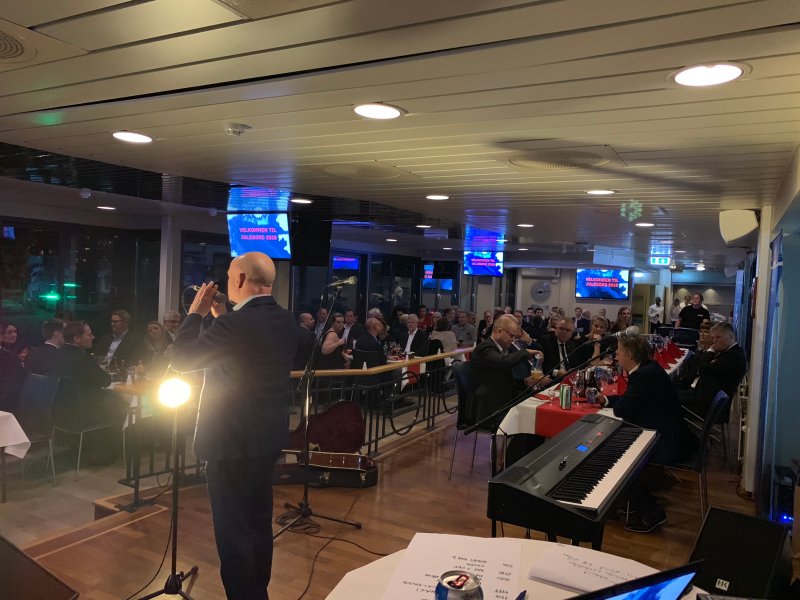 Styreleder Egil Meland ønsket velkommen