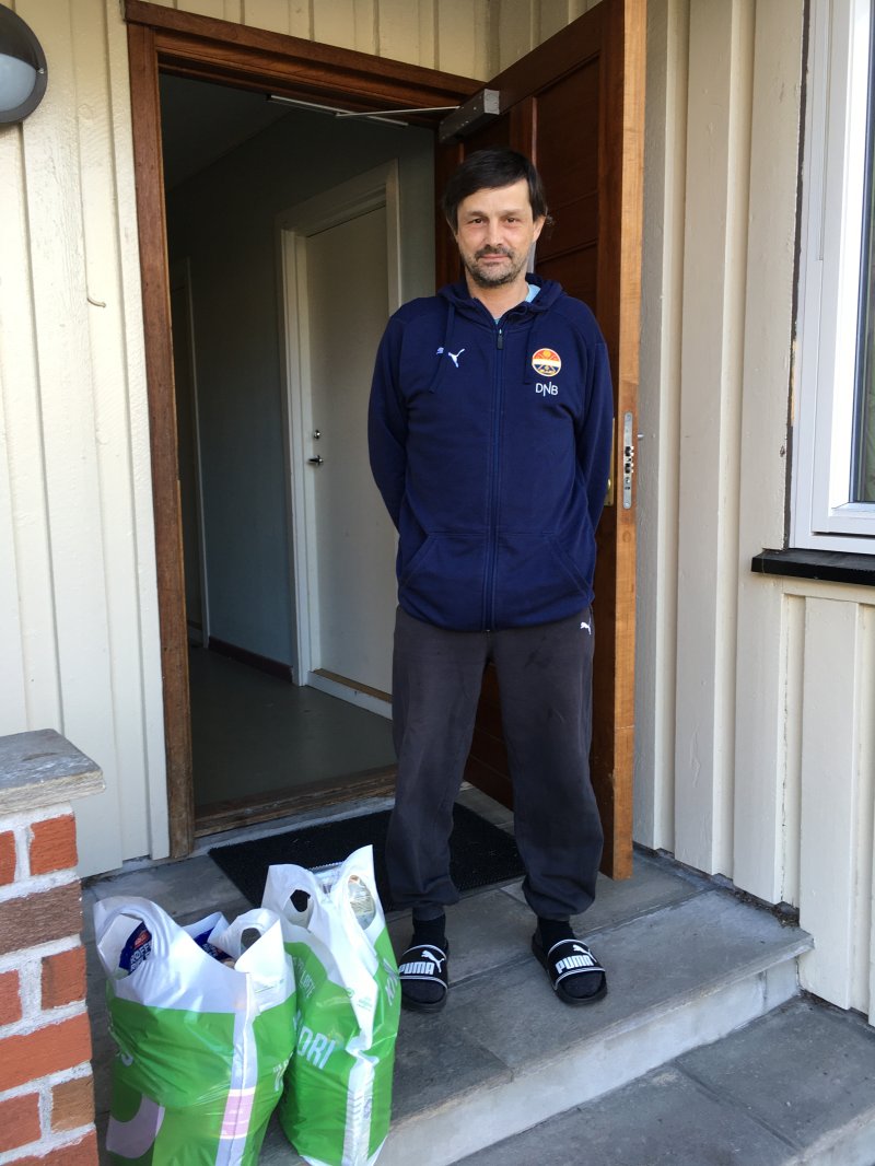 Torstein fra Gatelaget er glad for å få mat levert på døra.